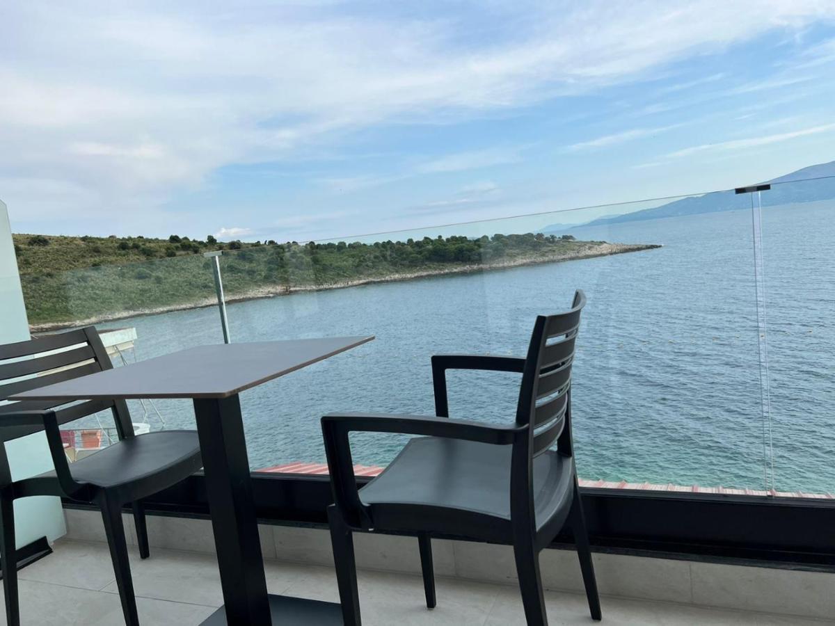 Villa Xhefri 2 Sarandë Exterior foto